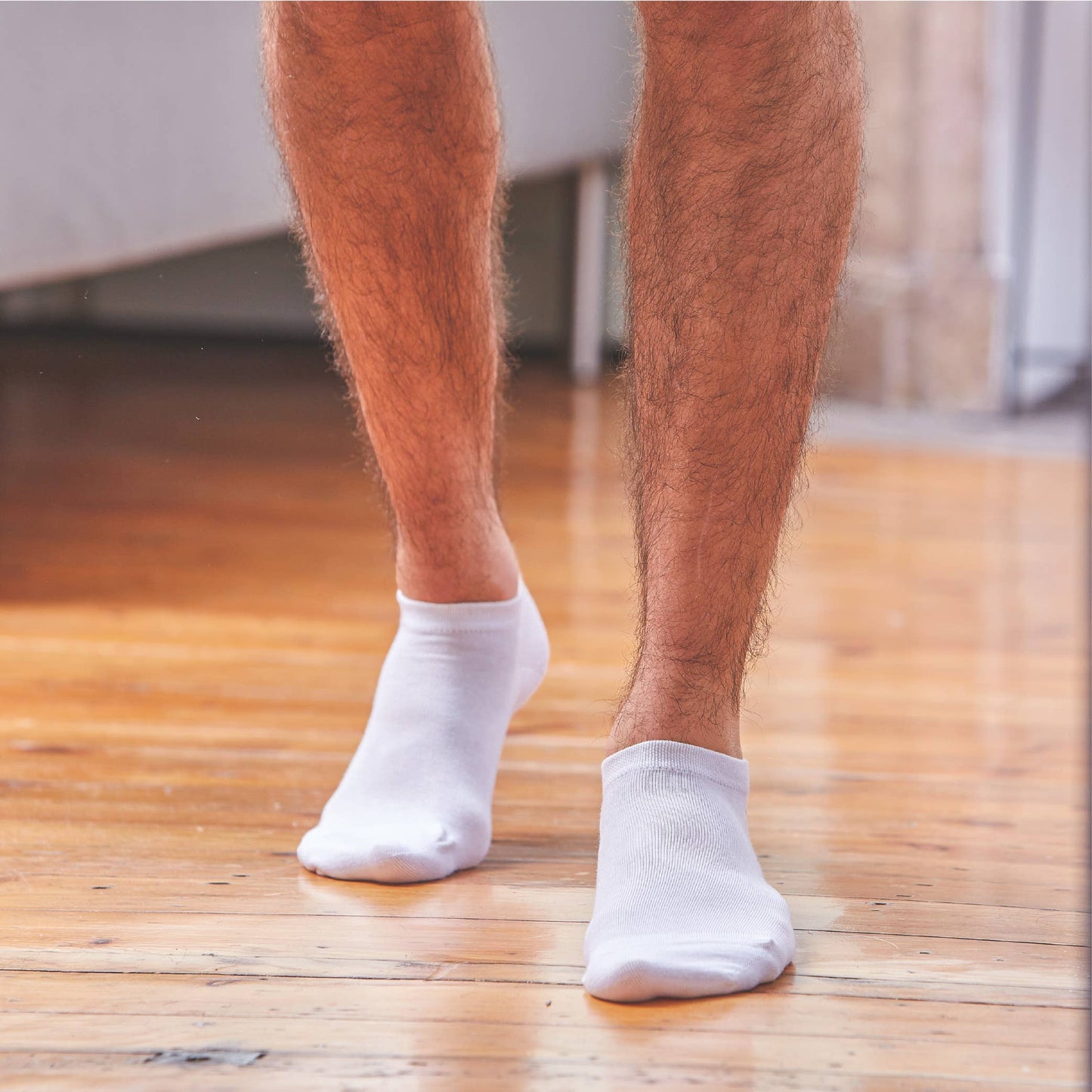 Plain white combed cotton ankle socks
