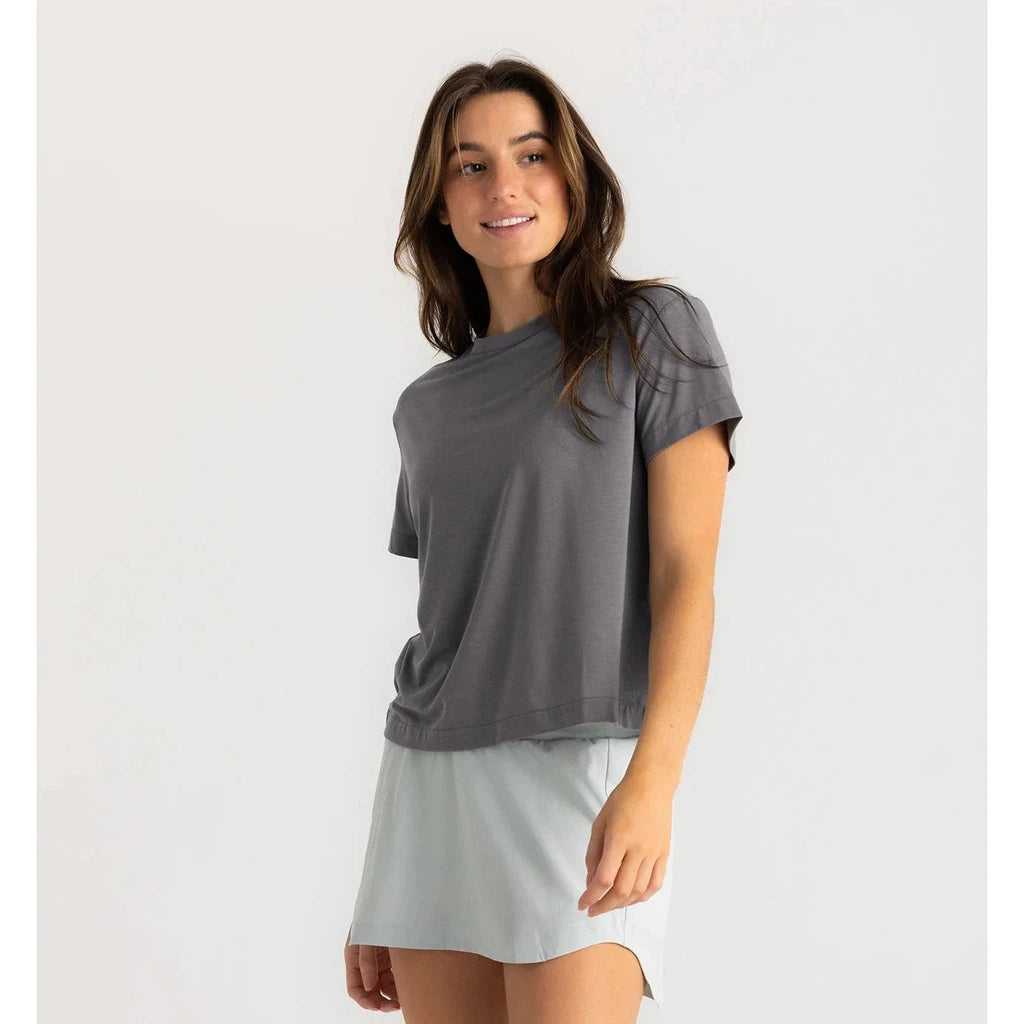 Women's Elevate Lightweight Tee - Smoke