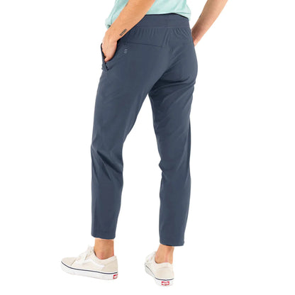 Women's Breeze Cropped Pant - Blue Dusk II